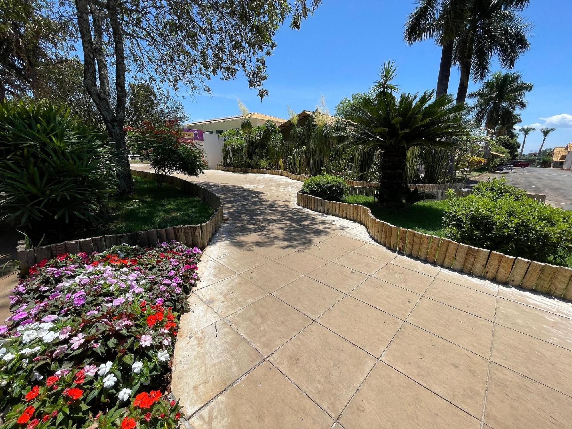 Di Roma Internacional Resort Apartamentos Para Temporada Caldas Novas Εξωτερικό φωτογραφία